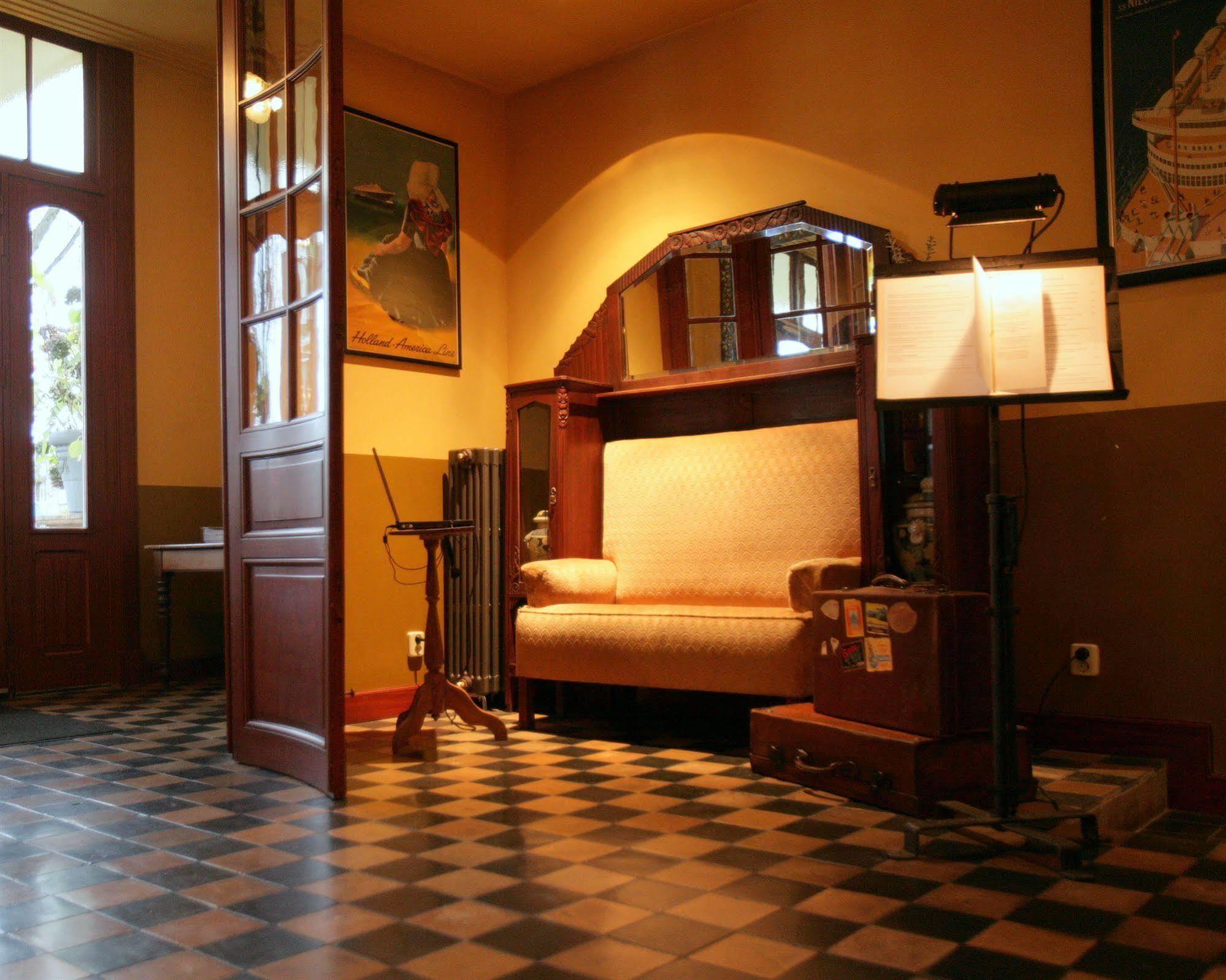 איימאודן Augusta Hotel מראה חיצוני תמונה