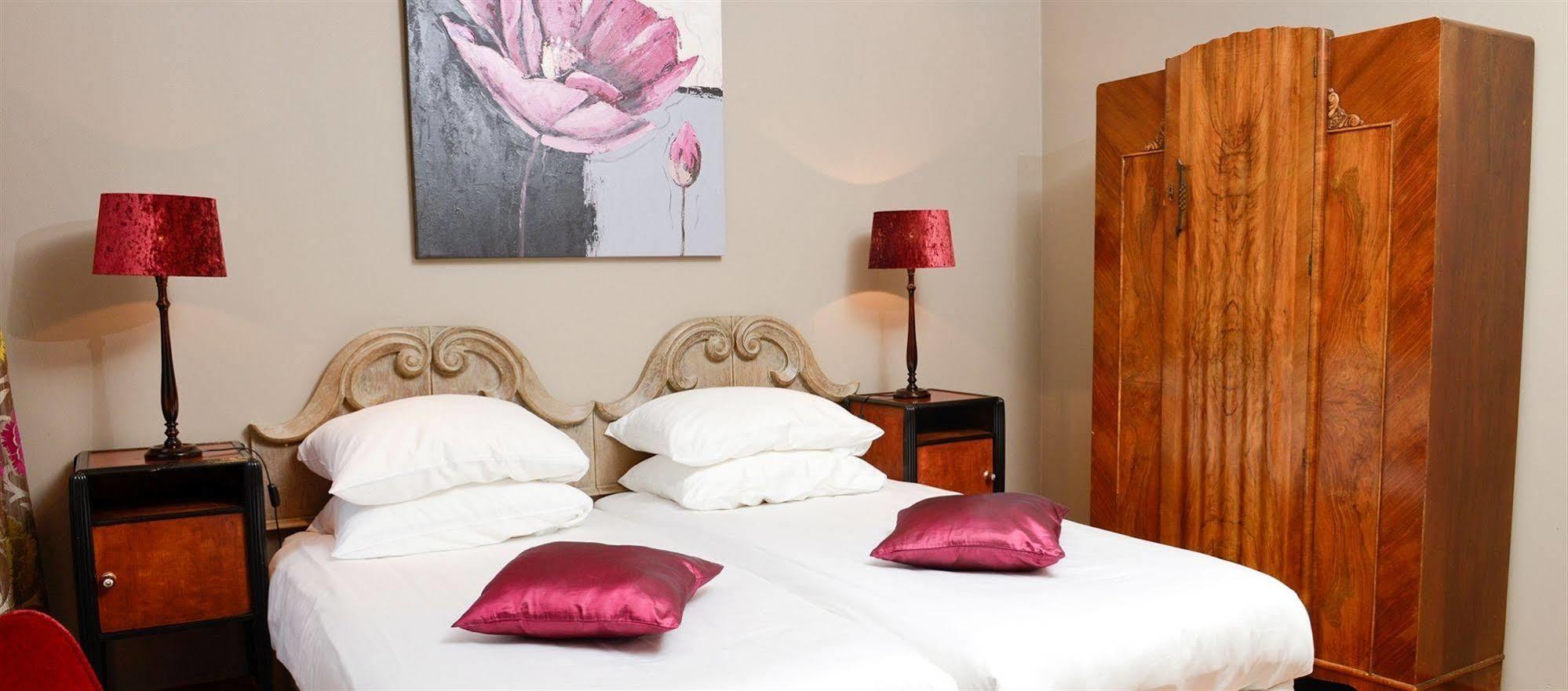 איימאודן Augusta Hotel מראה חיצוני תמונה