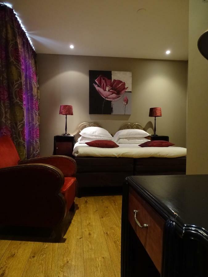איימאודן Augusta Hotel מראה חיצוני תמונה